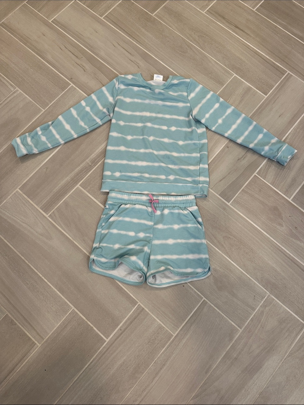Kids Aqua Tie-Dye Long Sleeve Top & Shorts Pajama Set